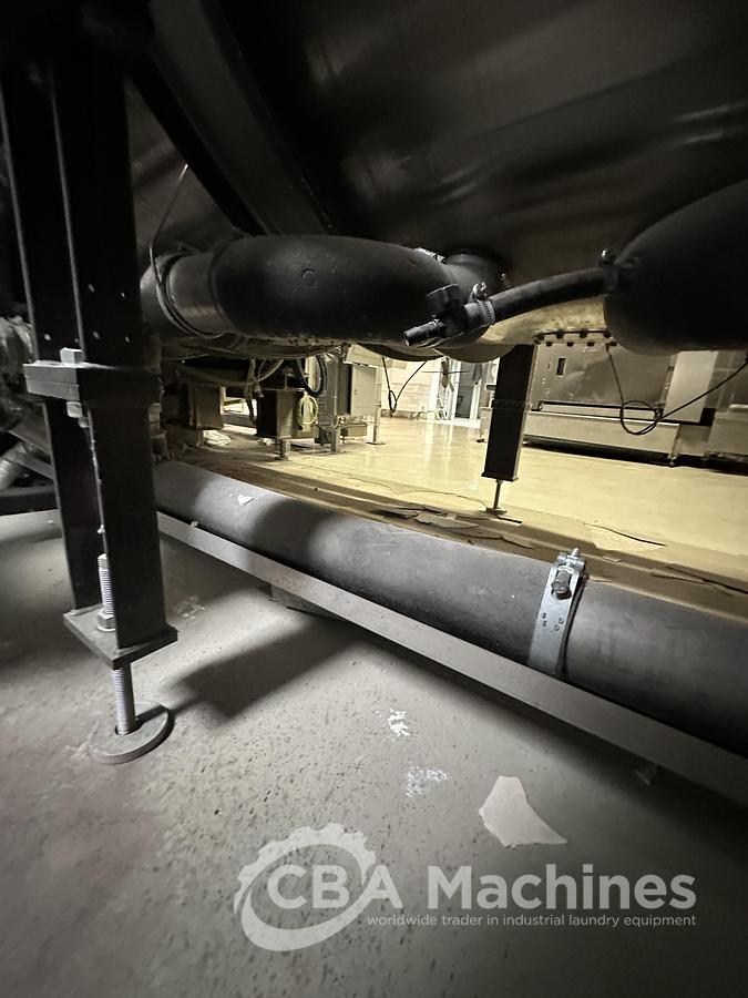 Used 2009 Girbau CBW System 12x50 with press + 100kg dryer