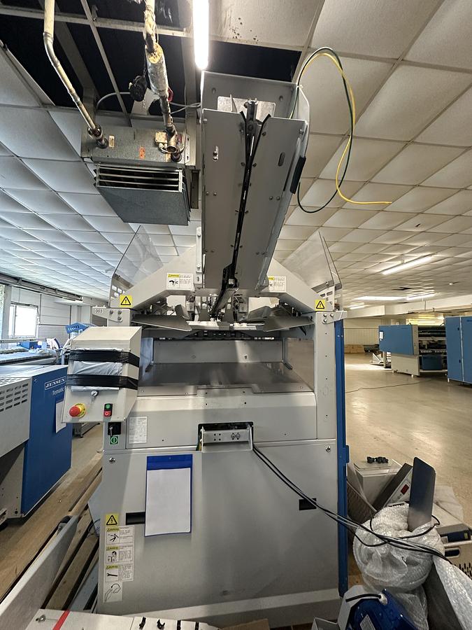 Used 2016 Garment Folder Jensen Butterfly Fox