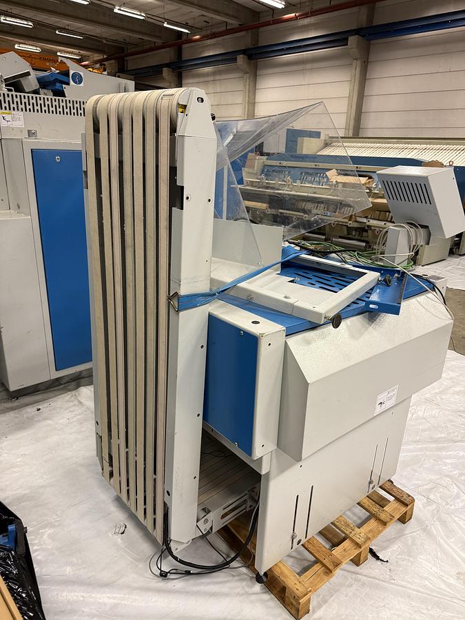 Used 2009 Ironing Line Lapauw 2x1200x3300 GAS + Jensen Classic + MFS Folder (905-906-907)