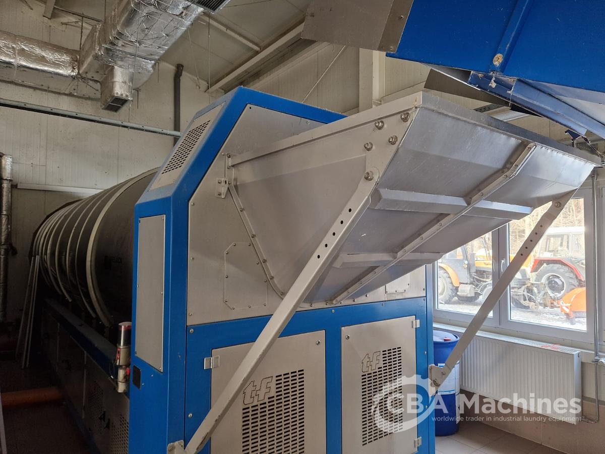 Usato TRANSFERON 13x50kg SISTEMA COMPLETO TUNNEL ANNO 2010 con Pressa + Navetta + 2 Essiccatoi a gas + 1 Essiccatore per pezzi+ Nastro di carico