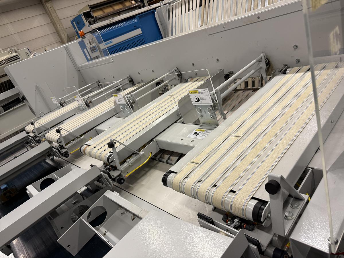 Used 2009 Ironing Line Lapauw 2x1200x3300 GAS + Jensen Classic + MFS Folder (905-906-907)