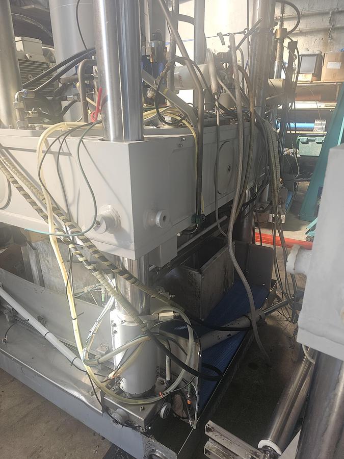 Used 2016 Lavatec LP572 Press 50kg