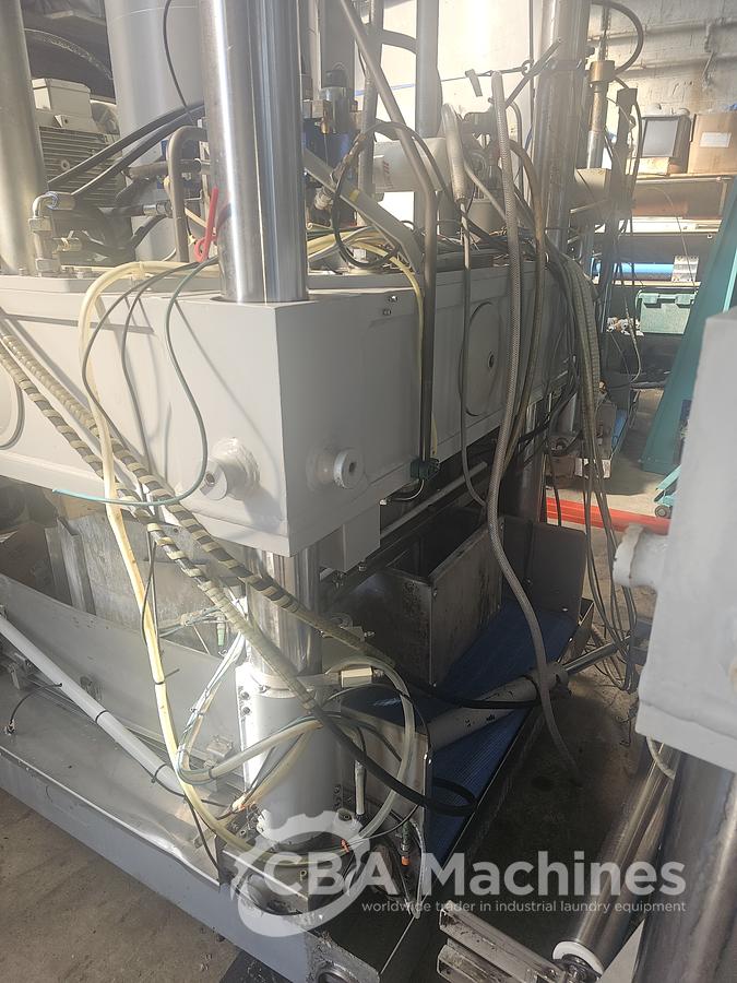 Used 2016 Lavatec LP572 Press 50kg