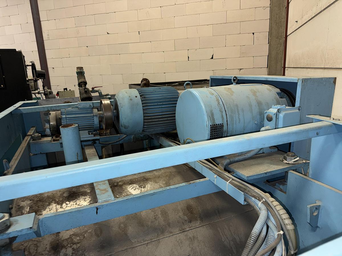 Used 2009 Washer Extractor Unica 200kg - 3 chambers