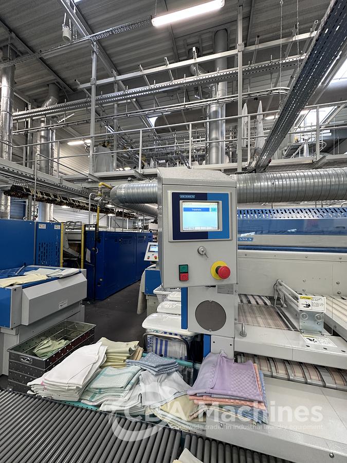 Used 2009 Ironing Line Lapauw / Jensen 2x1200x3300 GAS + Jensen Classic + MFS Folder