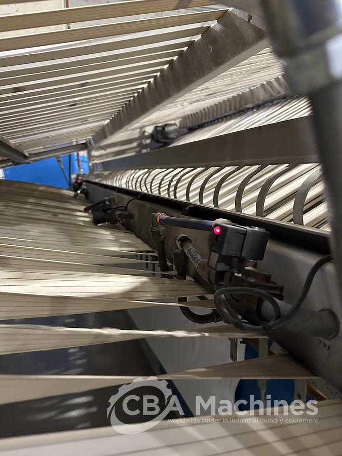 Used 2014 Ironing Line Gas Toto SONIC-ED4-35 + Lapauw 1 roll x 1600mm x 3300mm + Vega fold (1079-1080-1081)
