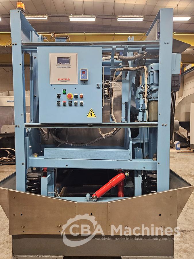 Used 2018 Washer Extractor Unica 120kg Open Pocket (814)