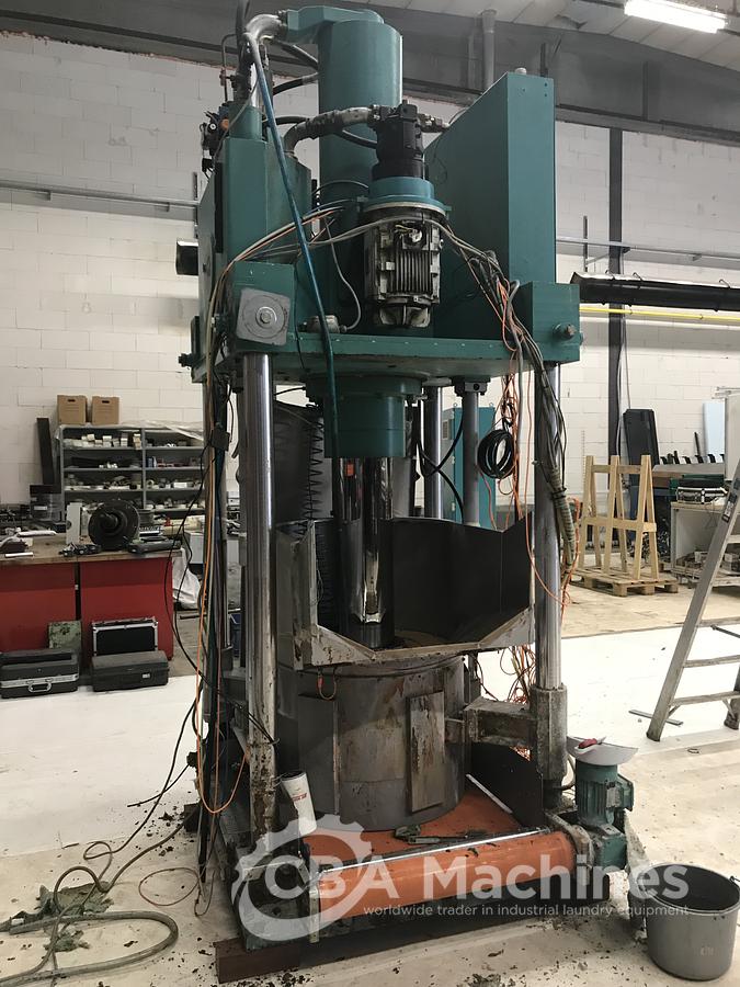 Used 2000 Press Lavatec LP561 35kg 30 bar ( 444 )