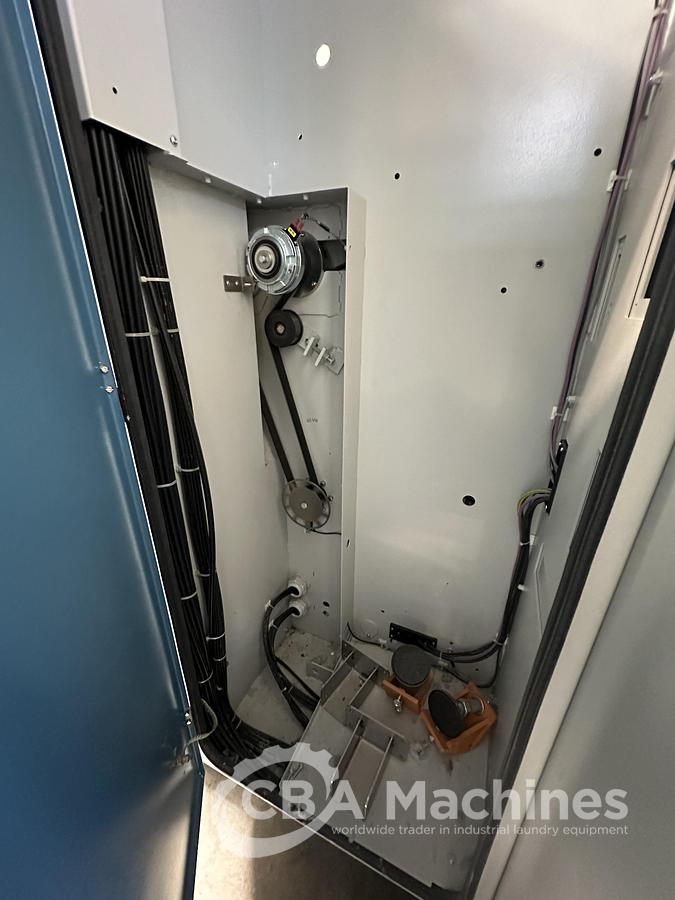 Used 2023 Kannegiesser Ironing line EMQ synchro pro 40-01+2-4/4-1/2 (1033) + HighPower HPM 3x1200x4000mm (1034) + SFM-E 40(42)-1/2-3-KR3-R-ISP4 (1035)