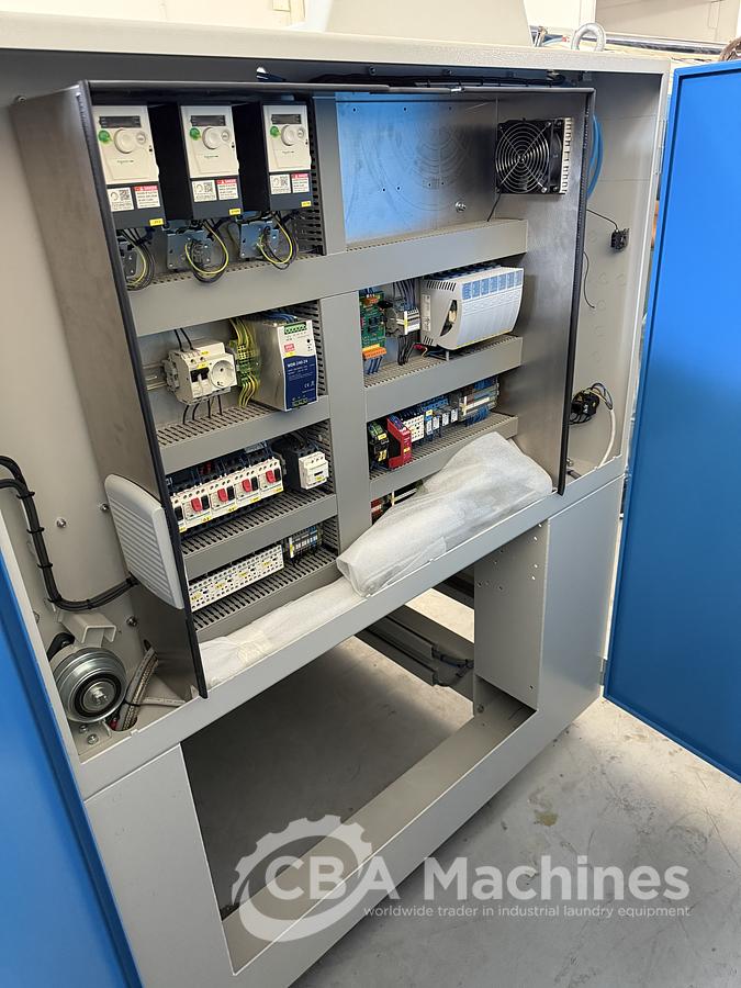 Used 2018 Vega Vegafold 3300mm 3/3-1 (3/2-2) (3-0-3)