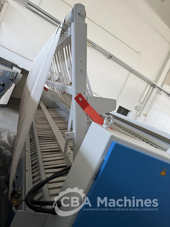 Used 2018 Vega Vegafold 3300mm 3/3-1 (3/2-2) (3-0-3)