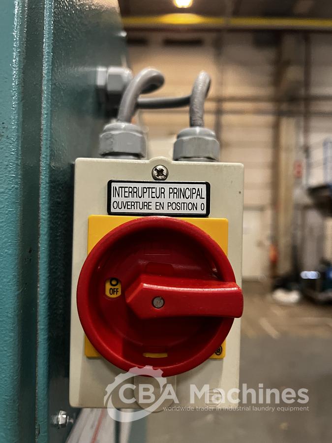 Used 1999 Dryer Lavatec FL 623 D Steam 50kg (852)