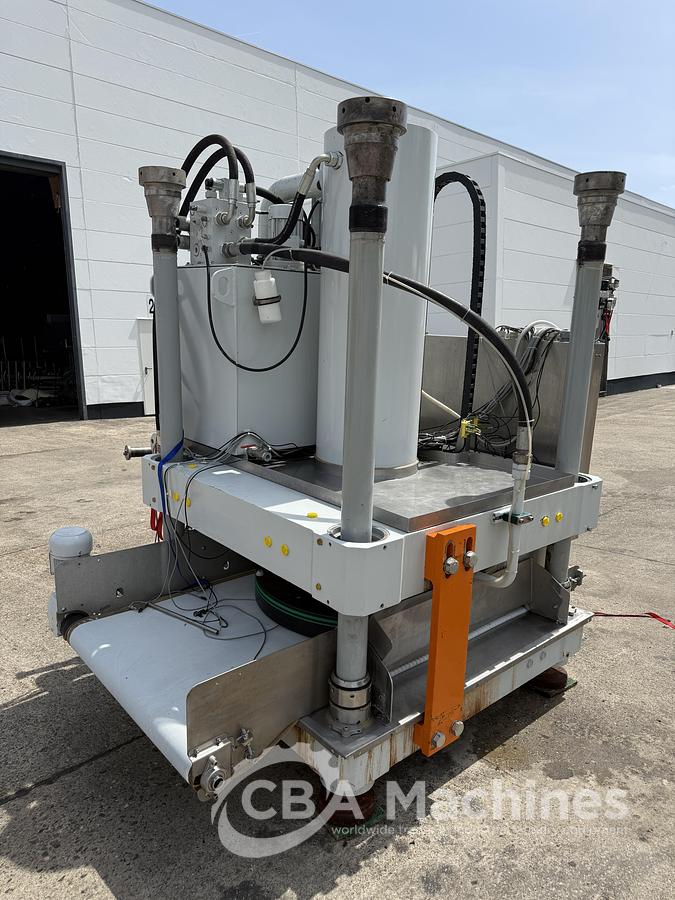 Used 2008 Extraction Press Kannegiesser 10-50-40 (925)