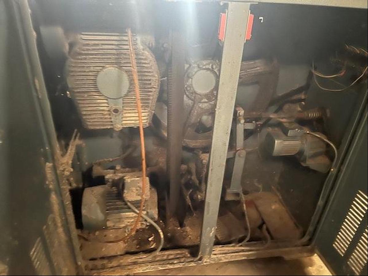 Used 1985 Lapauw 2 roll 900 x 3300mm steam