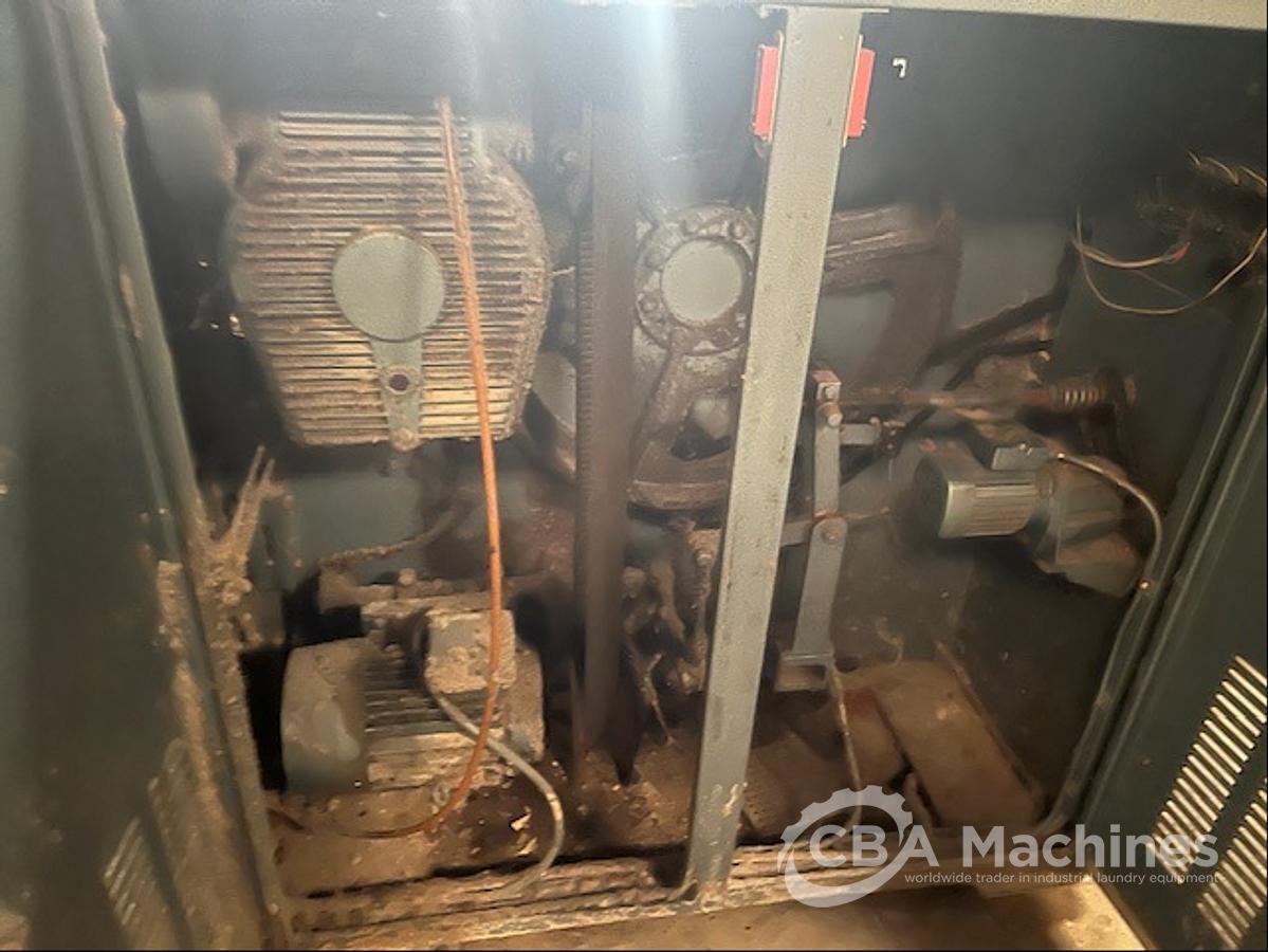 Used 1985 Lapauw 2 roll 900 x 3300mm steam