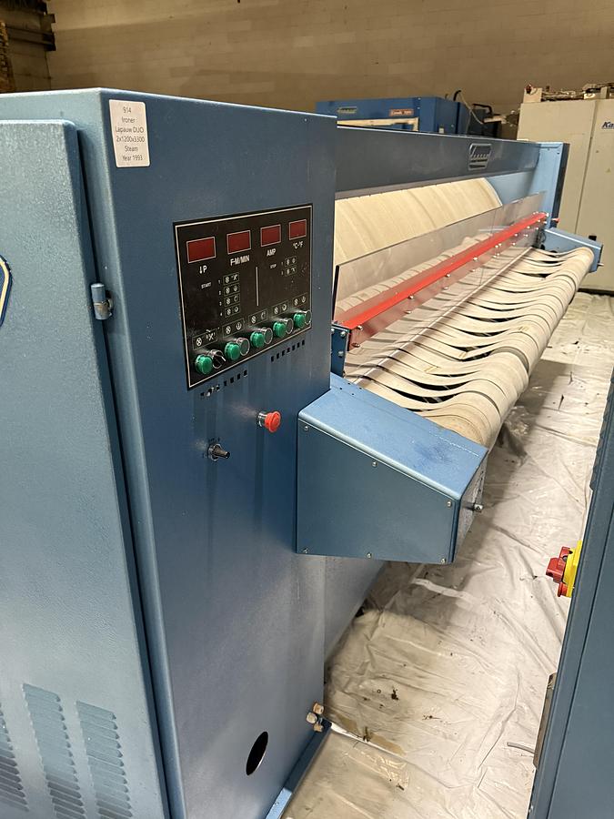 Used 1993 Ironer Lapauw DUO 2x1200x3300 Steam (914)