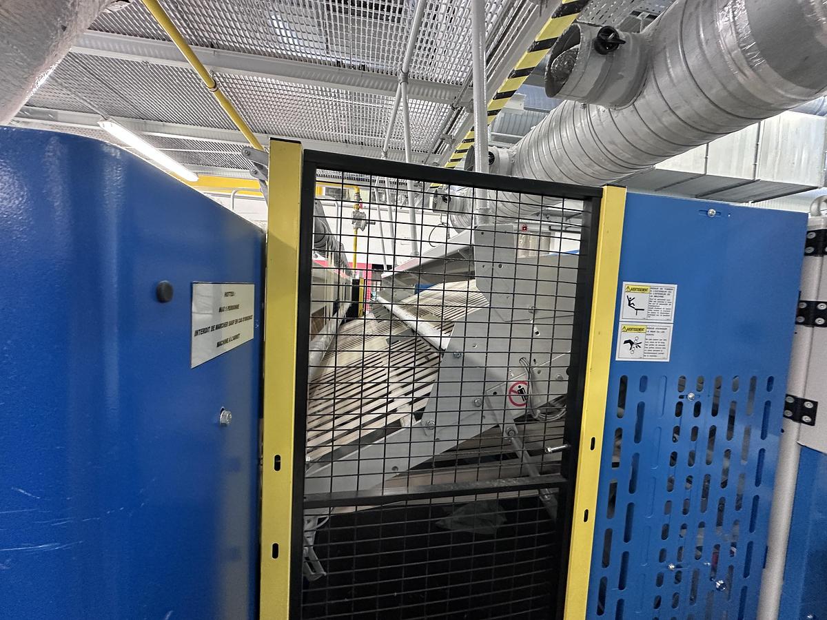 Used 2009 Ironing Line Lapauw / Jensen 2x1200x3300 GAS + Jensen Classic + MFS Folder