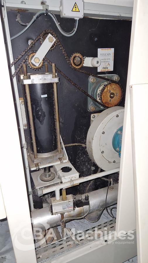 Used 1997 Ironer Dubix 1 roll 900x3300mm ( 243 )