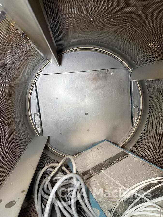 Used Dryer Lavatec TT735 G 75kg GAS with legs 150cm ( 503 )