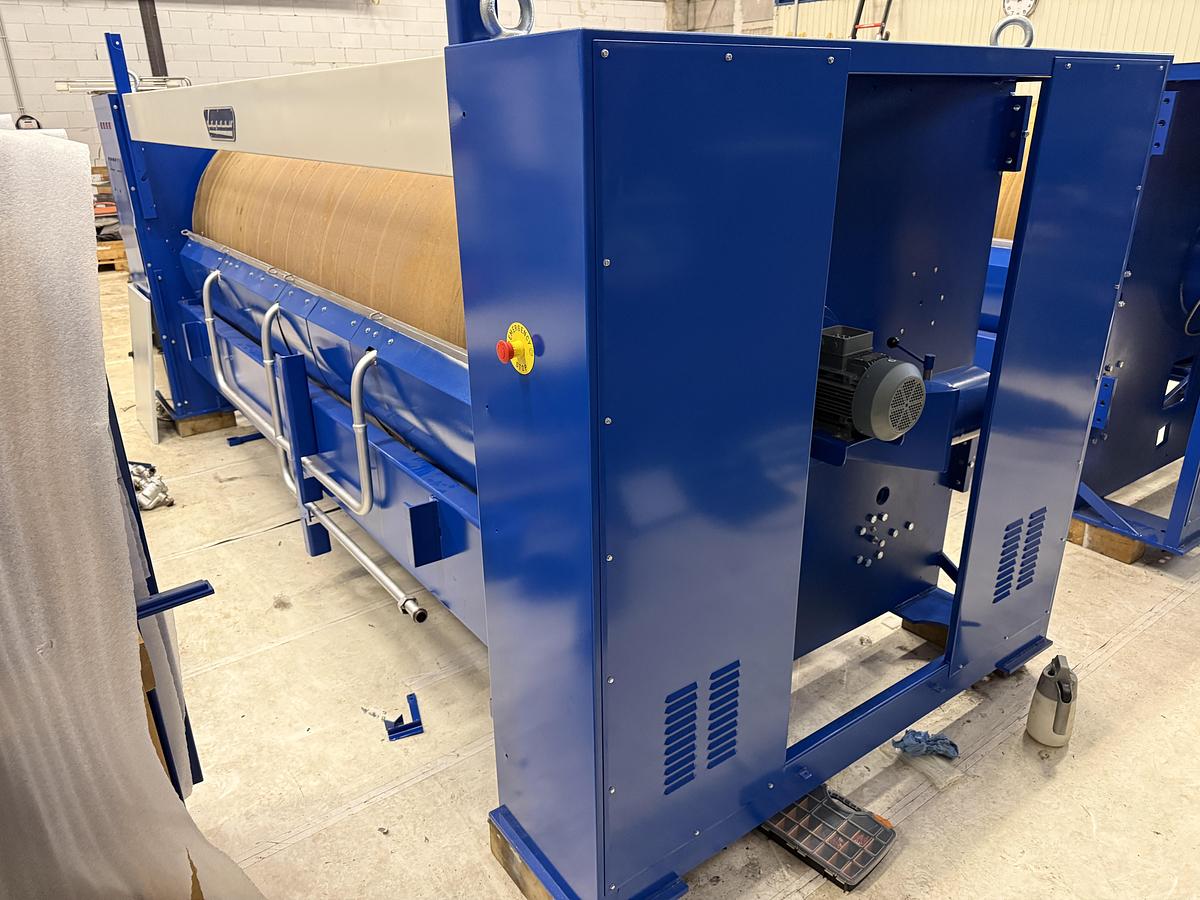 Used 1989 Ironer Lapauw 2 roll 1200 x 3300mm (429)