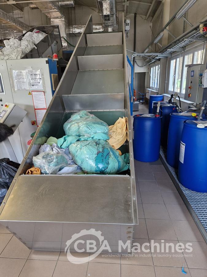 Usato TRANSFERON 13x50kg SISTEMA COMPLETO TUNNEL ANNO 2010 con Pressa + Navetta + 2 Essiccatoi a gas + 1 Essiccatore per pezzi+ Nastro di carico