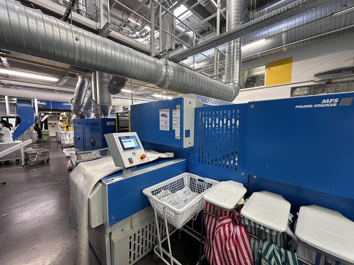 Used 2009 Ironing Line Lapauw / Jensen 2x1200x3300 GAS + Jensen Classic + MFS Folder