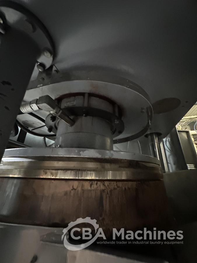 Used 2009 Girbau CBW System 12x50 with press + 100kg dryer