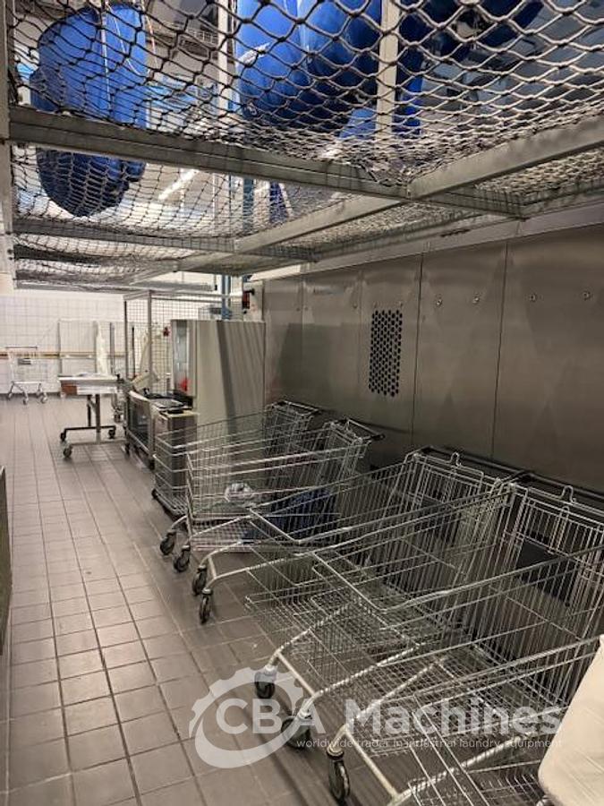 Used 2008 Kannegiesser CBW System 8x36kg PowerTrans BT + centrifuge + 3x DT40 GAS + Shuttle