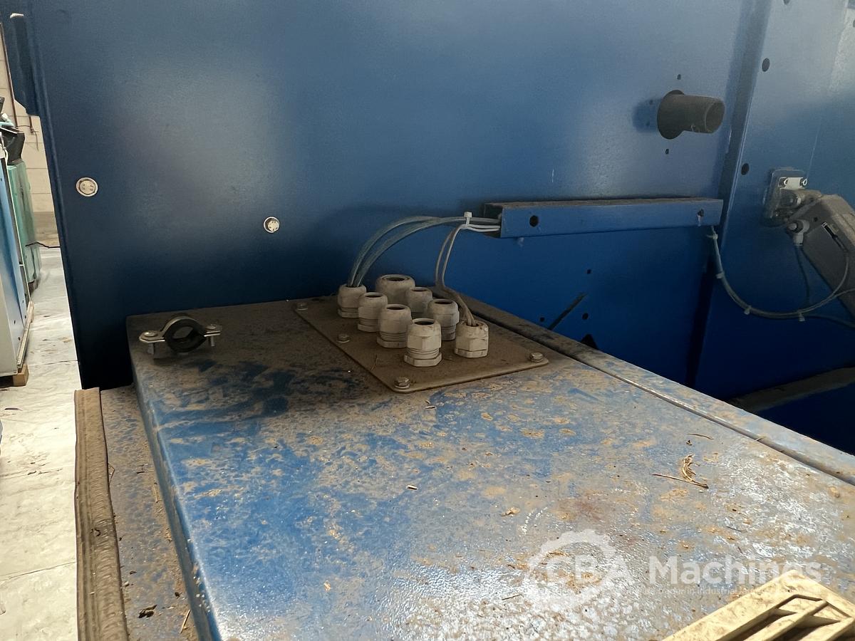 Used 2010 Dryer Black & White Trockner DT 60 G FOR PARTS (763)