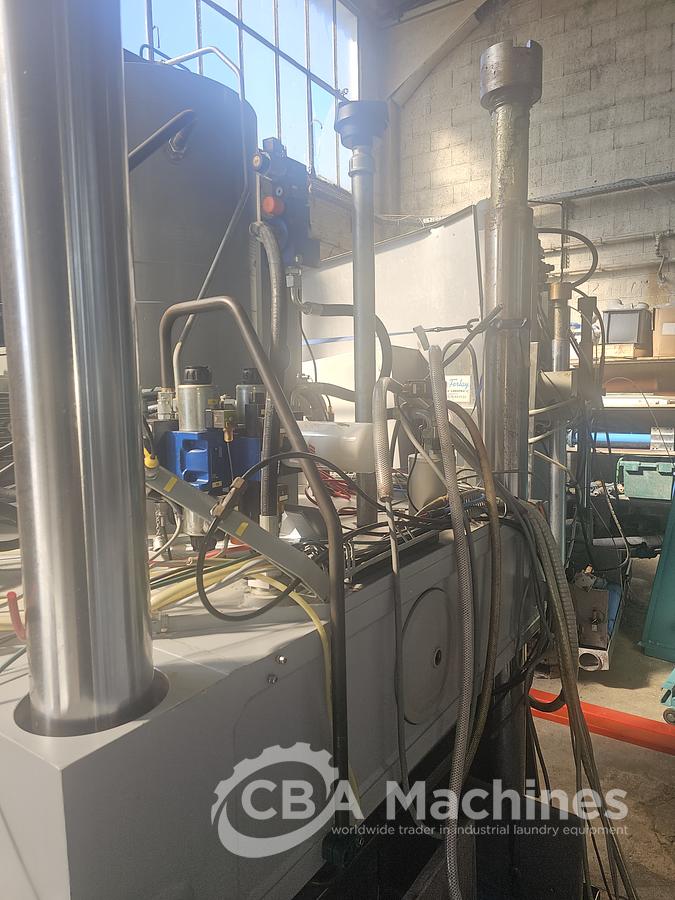 Used 2016 Lavatec LP572 Press 50kg