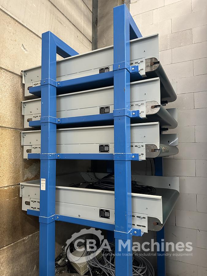 Used 2011 Siler Waiting conveyor 4 stages (459)