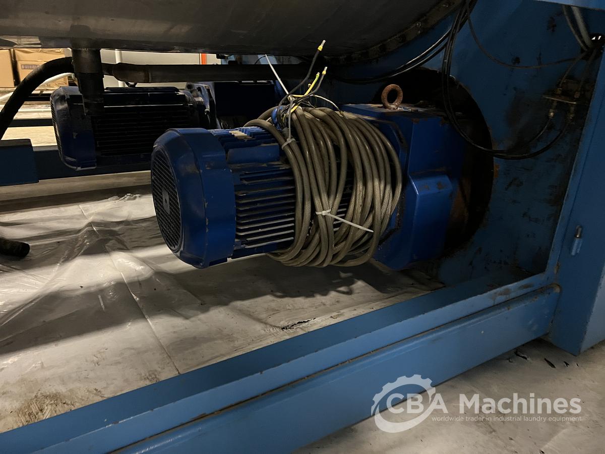 Usato TRANSFERON 13x50kg SISTEMA COMPLETO TUNNEL ANNO 2010 con Pressa + Navetta + 2 Essiccatoi a gas + 1 Essiccatore per pezzi+ Nastro di carico