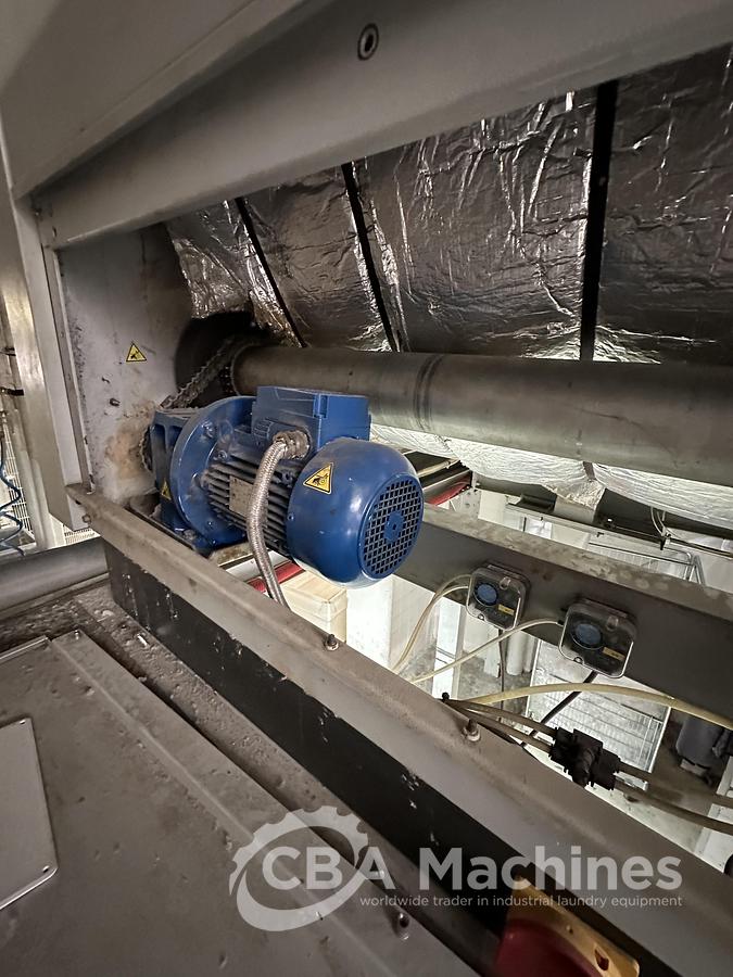 Used 2009 Girbau CBW System 12x50 with press + 100kg dryer