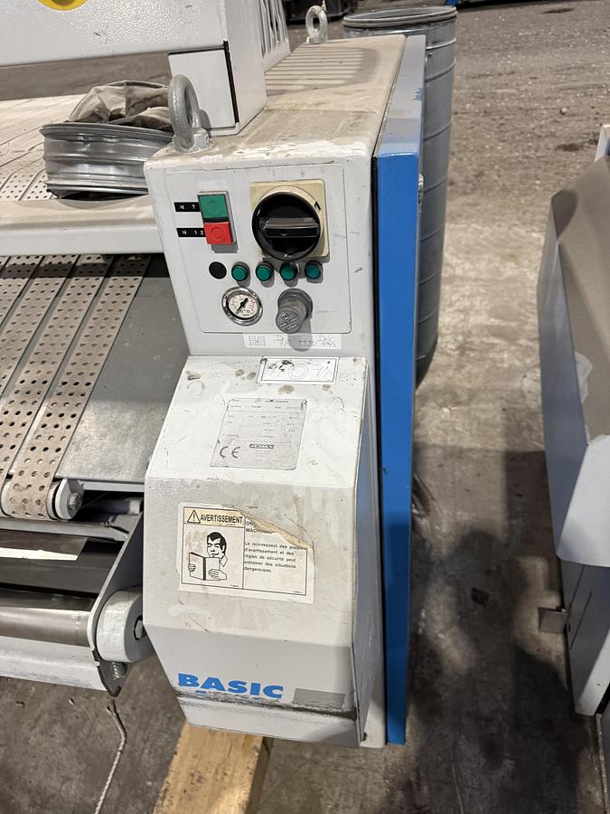 Used 2003 Jensen Basic Feeder 3300mm