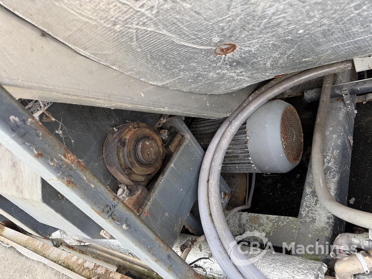 Used 1999 CBW Tunnel Lavatec 16x50kg (897)