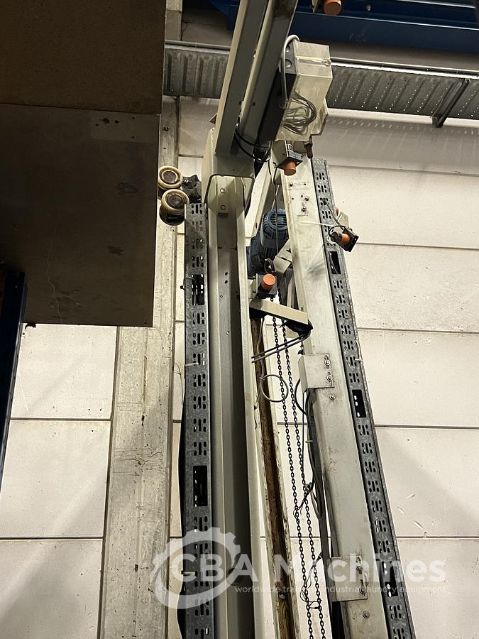 Used 1997 Shuttle Passat with side walls (332)