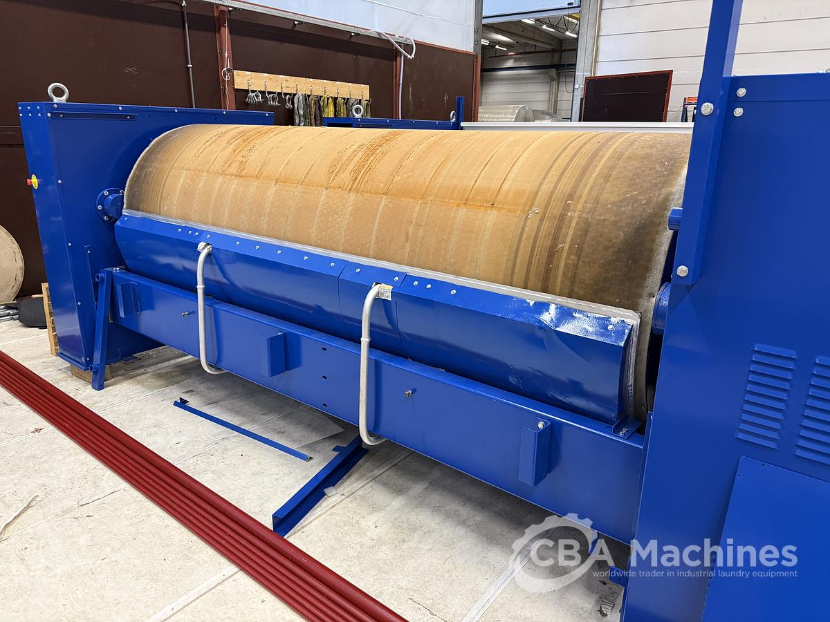 Used 1989 Ironer Lapauw 2 roll 1200 x 3300mm (429)