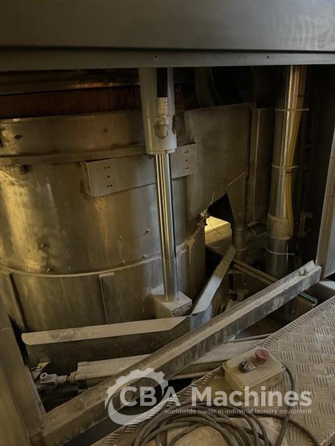 Used 2009 Girbau CBW System 12x50 with press + 100kg dryer