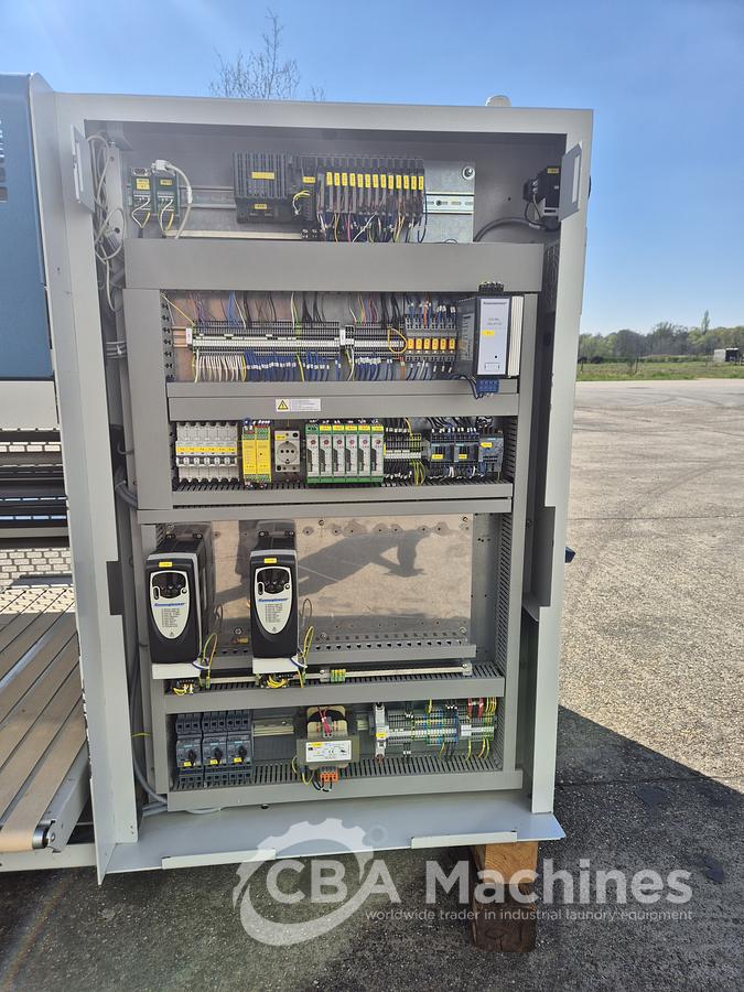 Used 2015 Kannegiesser Towel Folder XFM Vario 20-D-RH (856)