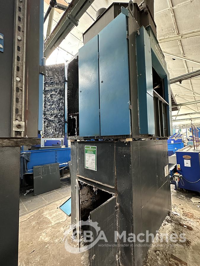 Used 2002 Dryer Lavatec TT745D - 100kg ( 704 )