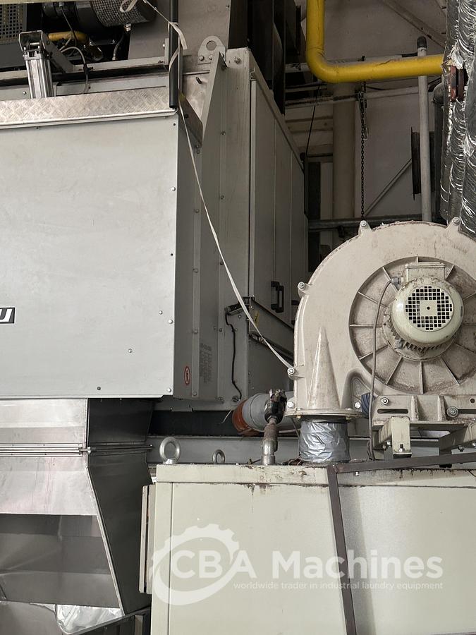 Used 2009 Girbau CBW System 12x50 with press + 100kg dryer