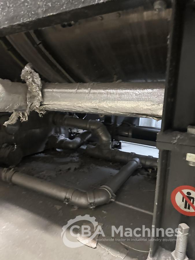 Used 2009 Girbau CBW System 12x50 with press + 100kg dryer