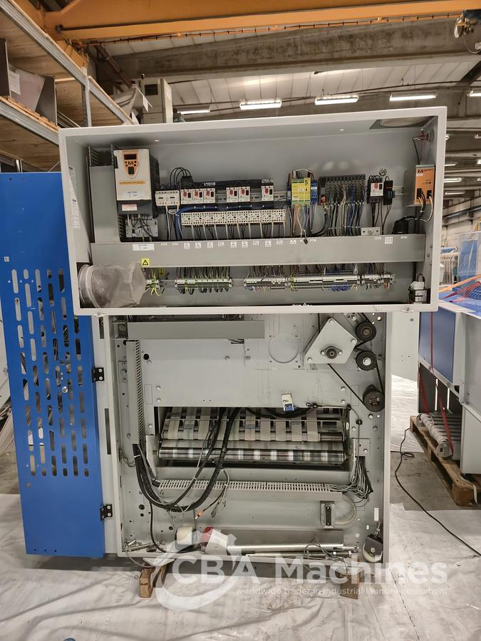 Used 2011 Electrolux Ironing Line C-Flex GAS 1x1200x3300 with Jensen Classic 3300mm 1-2 lanes