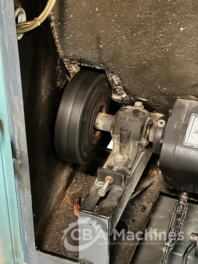 Used 1999 Dryer Lavatec TT733 D Steam 50kg (854)