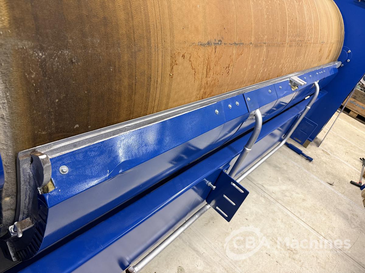 Used 1989 Ironer Lapauw 2 roll 1200 x 3300mm (429)