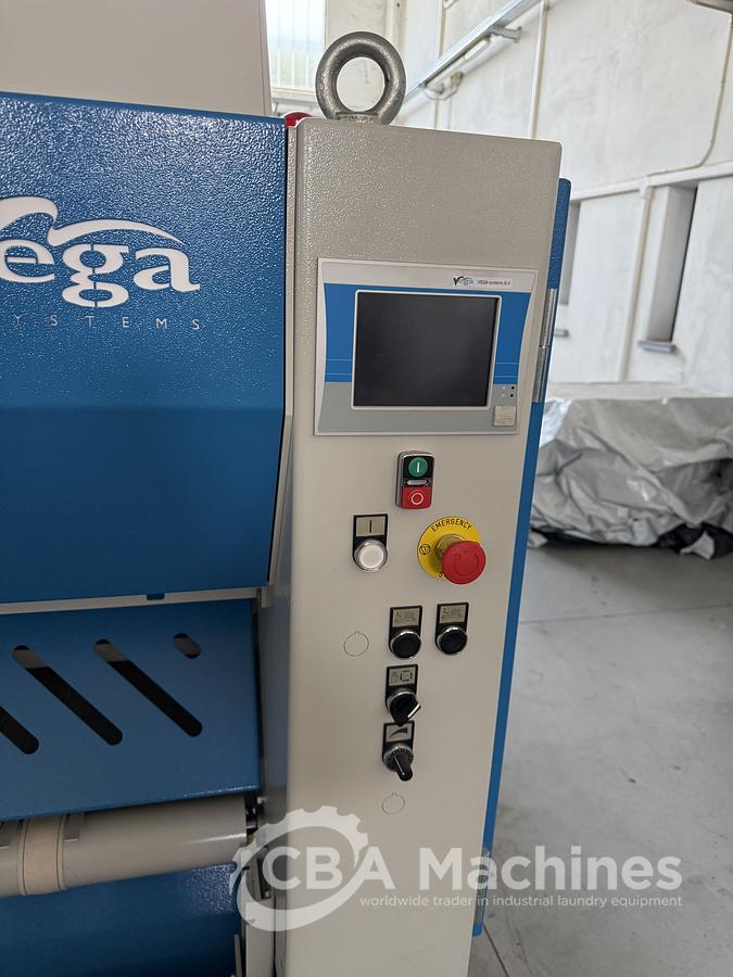 Used 2018 Vega Vegafold 3300mm 3/3-1 (3/2-2) (3-0-3)