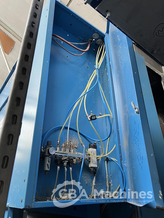 Used 2002 Dryer Lavatec TT745D - 100kg ( 704 )