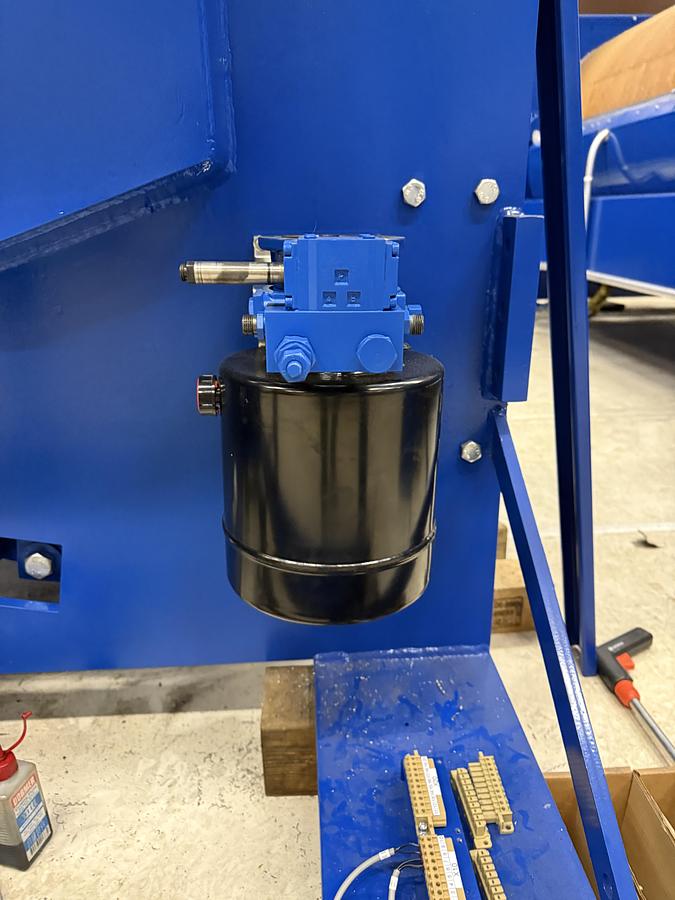 Used 1989 Ironer Lapauw 2 roll 1200 x 3300mm (429)