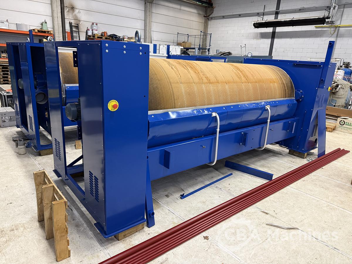 Used 1989 Ironer Lapauw 2 roll 1200 x 3300mm (429)