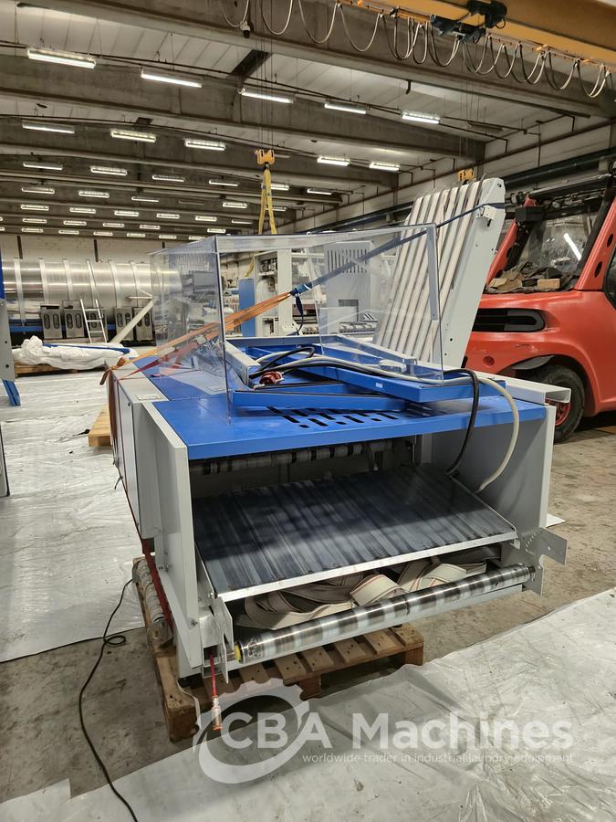 Used 2011 Electrolux Ironing Line C-Flex GAS 1x1200x3300 with Jensen Classic 3300mm 1-2 lanes